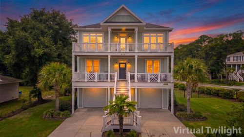 213 6th Ave N, North Myrtle Beach, SC, 29582-2910 | Card Image