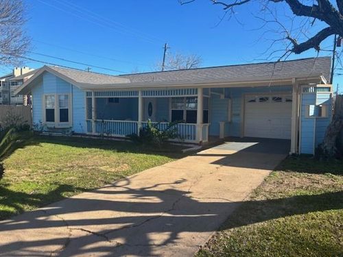 101 Pompano Ave, Galveston, TX, 77550-3129 | Card Image