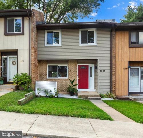 1605 New Windsor Ct, CROFTON, MD, 21114-1713 | Card Image