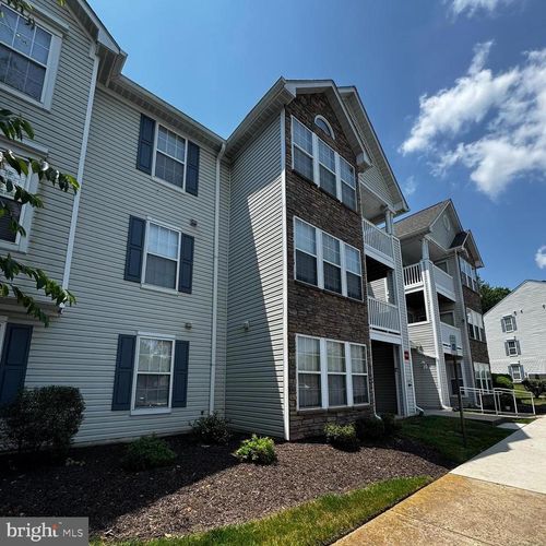 apt-d-6413 Weatherby Ct, FREDERICK, MD, 21703-1851 | Card Image