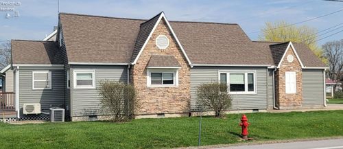5411 E Channel Dr, Port Clinton, OH, 43452-3403 | Card Image
