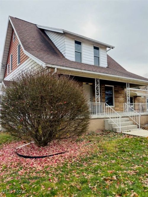 489 Hedges St, Tiffin, OH, 44883-3401 | Card Image