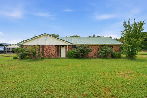 4574 N State Highway 121, Bonham, TX, 75418-2042 | Card Image