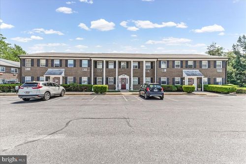 d-8-4701 Pennell Rd, ASTON, PA, 19014-1812 | Card Image