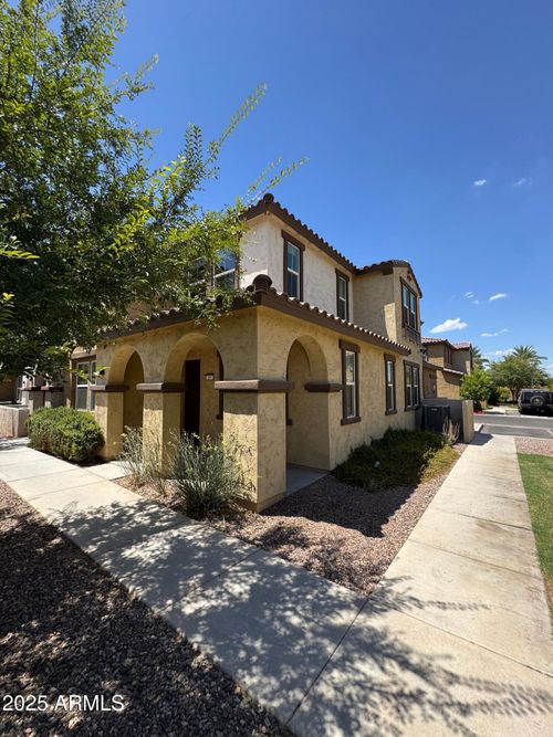 585 W Westchester Ave, Tempe, AZ, 85283-2894 | Card Image