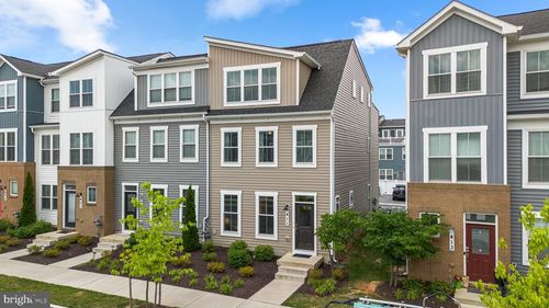 411 Gillespie Dr, FREDERICK, MD, 21702-4941 | Card Image