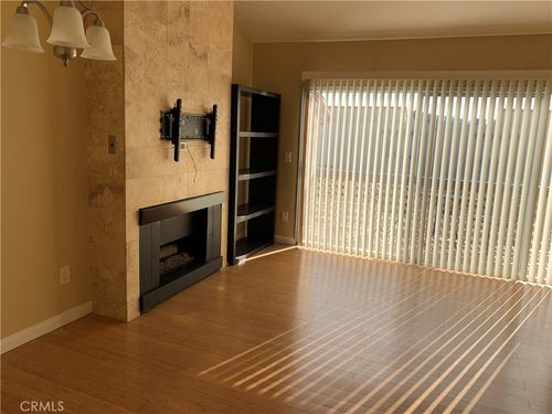 o12-700 W La Veta Ave, Orange, CA, 92868-4132 | Card Image