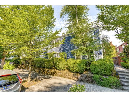 2019 Nw Irving St, Portland, OR, 97209-1215 | Card Image