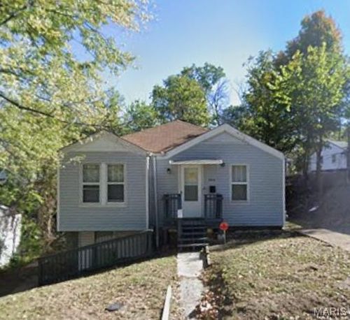 8830 Tyrell Dr, Saint Louis, MO, 63136-2713 | Card Image