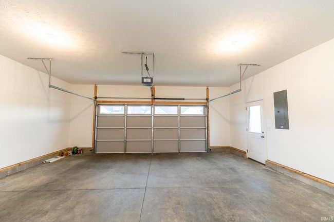 5621 Camden Dr, House other with 4 bedrooms, 3 bathrooms and null parking in Newburgh IN | Image 34
