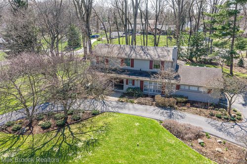 25933 Hersheyvale Dr, Franklin, MI, 48025-2232 | Card Image