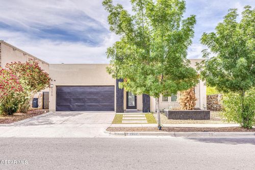 13610 Keighly St, Horizon City, TX, 79928-8213 | Card Image