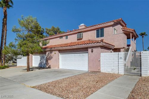 2-2814 Edmond St, Las Vegas, NV, 89146-6801 | Card Image