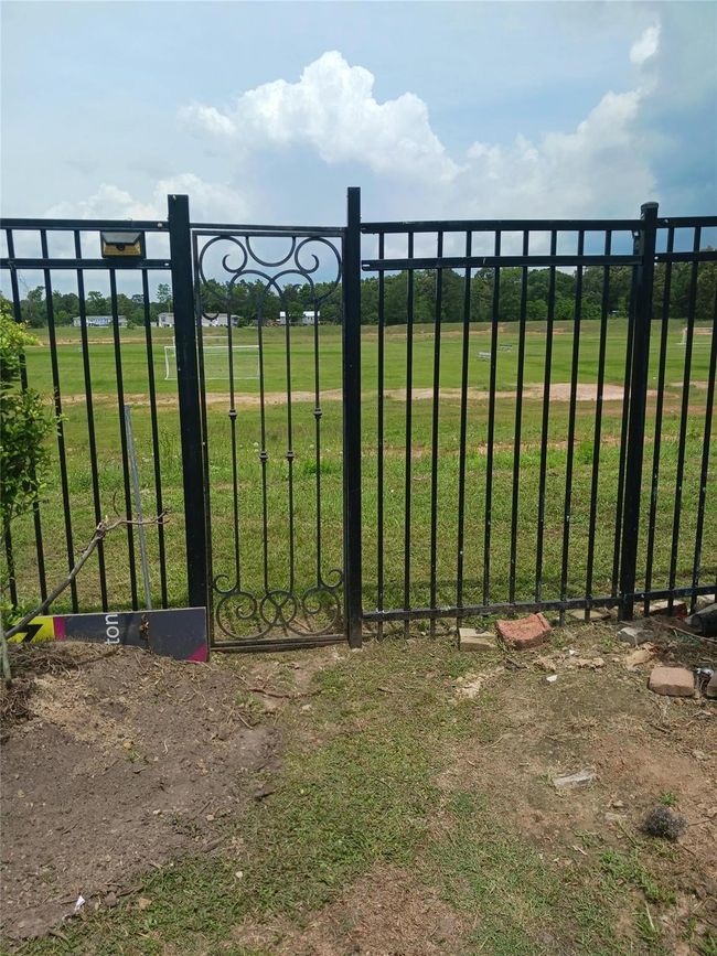 529 Draylon Dr, House other with 5 bedrooms, 3 bathrooms and 2 parking in Conroe TX | Image 36