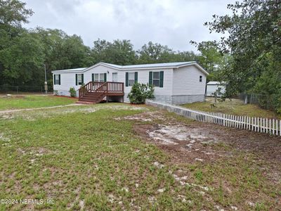 101 Pridgeon Street, House other with 4 bedrooms, 2 bathrooms and null parking in Interlachen FL | Image 3