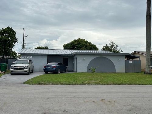 6757 Arbor Dr, Miramar, FL, 33023-4844 | Card Image