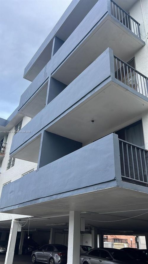 apt-307-13390 Ne 7th Ave, North Miami, FL, 33161-7561 | Card Image