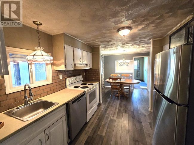 10 Bloom Rd, House other with 4 bedrooms, 2 bathrooms and 5 parking in Lumby BC | Image 7