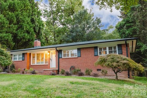 4920 Raymond Pl, Charlotte, NC, 28205-7332 | Card Image