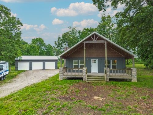 16944 Private Road 1086, Cassville, MO, 65625-4509 | Card Image