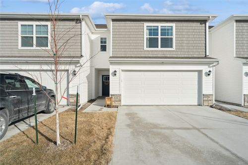 834 Oak Dr, Palo, IA, 52324 | Card Image