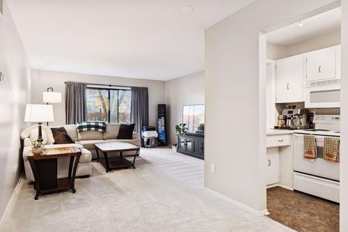 119-4120 Parklawn Ave, Edina, MN, 55435-4698 | Card Image