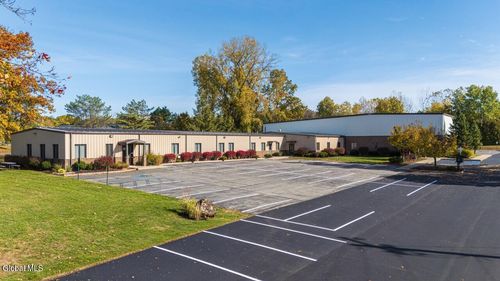 747 Pierce Rd, Clifton Park, NY, 12065-1304 | Card Image