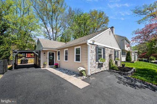 1105 Vermont Ln, DOWNINGTOWN, PA, 19335-3812 | Card Image