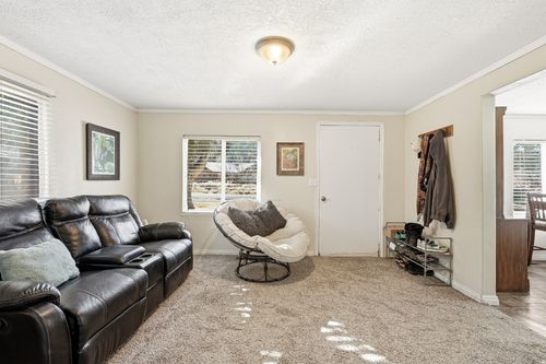 150 W 300 S, Parowan, UT, 84761-7754 | Card Image