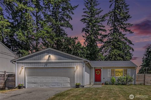 25413 31st Ave E, Spanaway, WA, 98387-9351 | Card Image