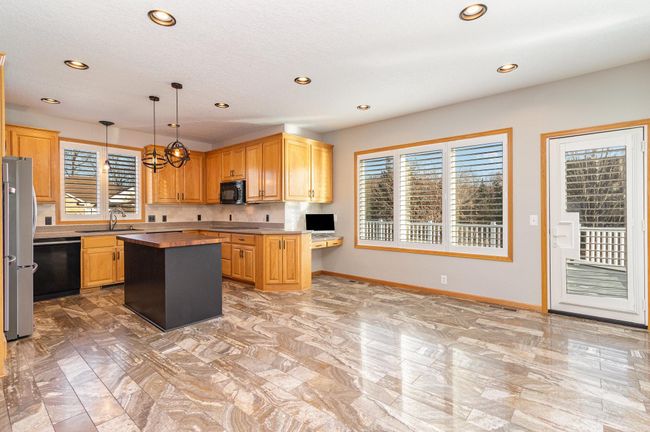 Kitchen | Image 11