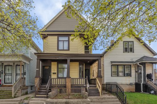 1422 N 26th St, Milwaukee, WI, 53205-1821 | Card Image
