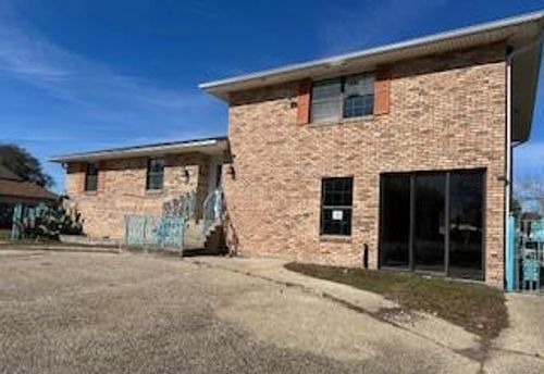 20801 Old Spanish Trl, New Orleans, LA, 70129-2629 | Card Image