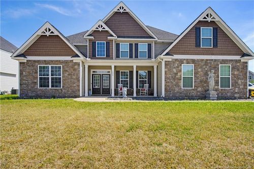 1533 Elk Run Dr, Fayetteville, NC, 28312-9407 | Card Image