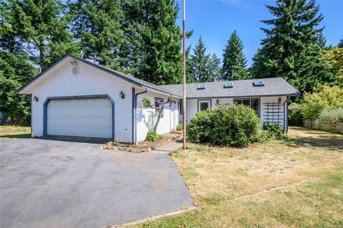 2186 Waveland Rd, Courtenay, BC, V9J1X8 | Card Image