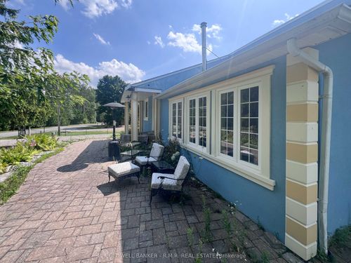 44 Nicholson Dr, Uxbridge, ON, L9P1R2 | Card Image