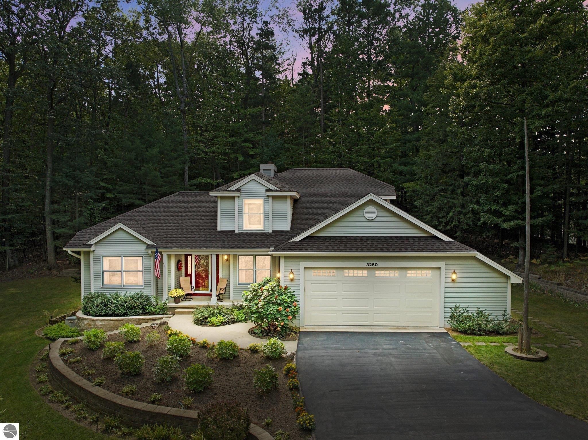 Moonstone Ln, Traverse City, MI 49686