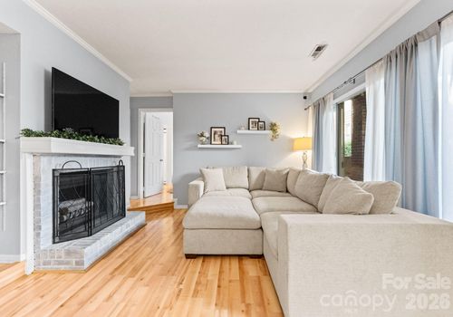 16-1109 E Morehead St, Charlotte, NC, 28204-2852 | Card Image