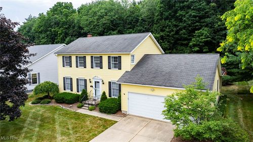 6552 Dellhaven Avenue, Mentor, OH, 44060 | Card Image