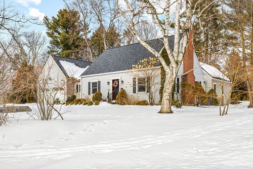 25 Woodbridge Ter, South Hadley, MA, 01075-1236 | Card Image