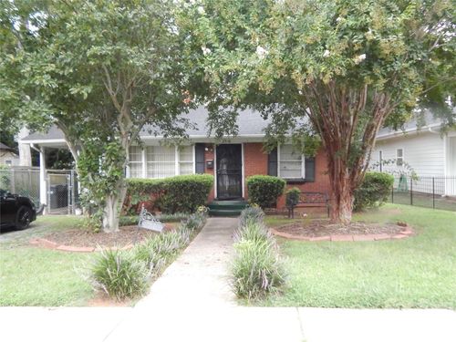 2516 Booker Ave, Charlotte, NC, 28216-4909 | Card Image