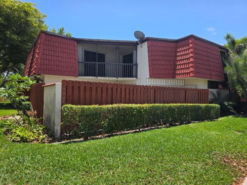 3909 Victoria Dr, West Palm Beach, FL, 33406-4712 | Card Image