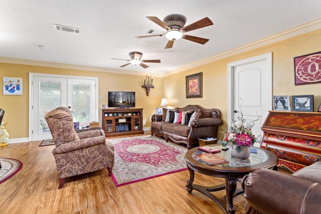 245 N Clover St, House other with 3 bedrooms, 2 bathrooms and null parking in Bridge City TX | Image 6