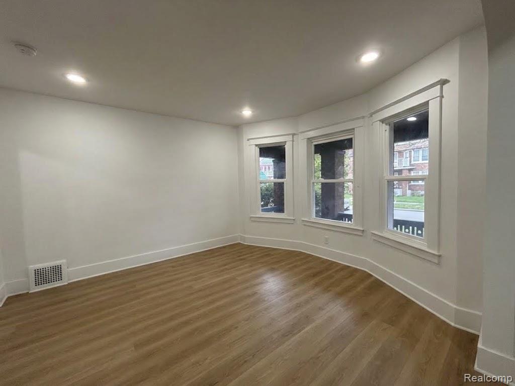Residential Lease in Detroit 4