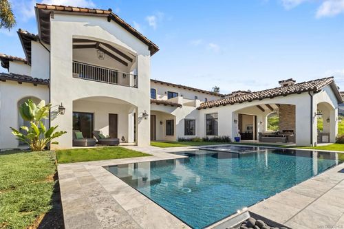 7545 Top O The Morning Way, San Diego, CA, 92127-7025 | Card Image