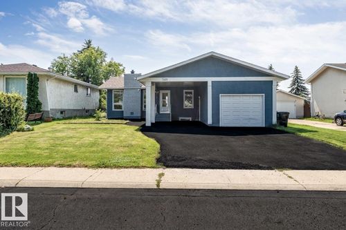 7419 33 Ave Nw, Edmonton, AB, T6K1J5 | Card Image