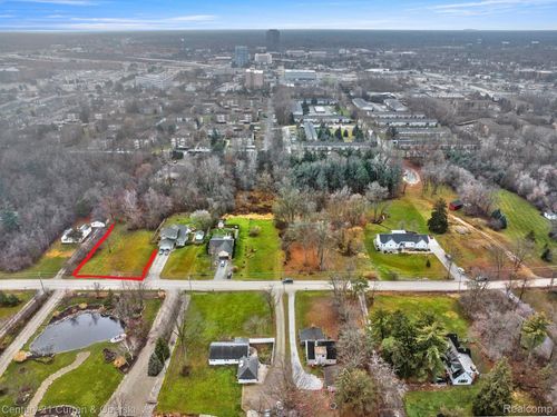 25559 Farmbrook Rd, Southfield, MI, 48034-1102 | Card Image