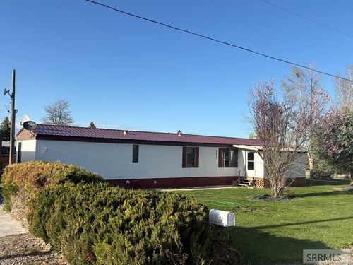 575 Washington, Aberdeen, ID, 83210 | Card Image
