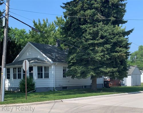 737 Detroit Ave, Monroe, MI, 48162-5600 | Card Image