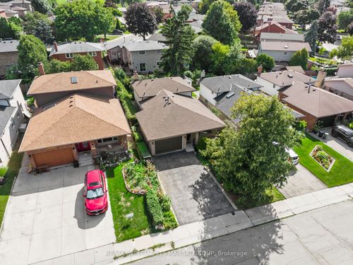 49 Goldwin St, Hamilton, ON, L9C6V8 | Card Image